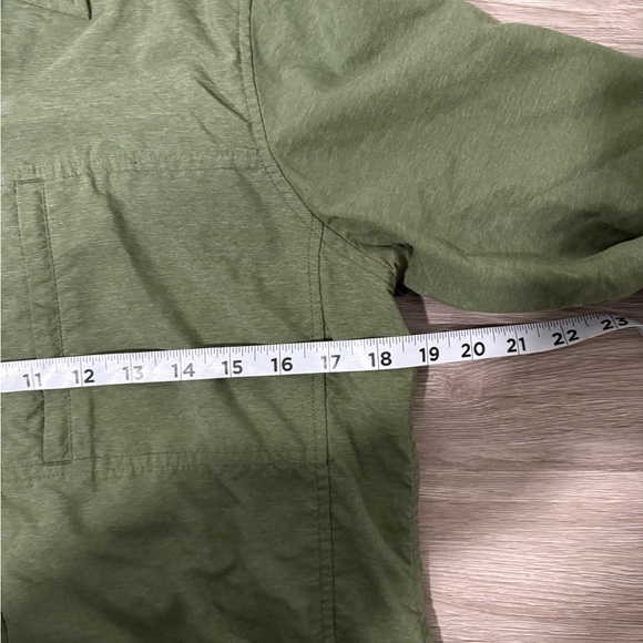 Women’s ExOfficio long sleeve performance button up shirt. - Picture 6 of 7